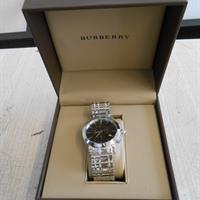 2015-12-9-1453hodinky Burberry.JPG